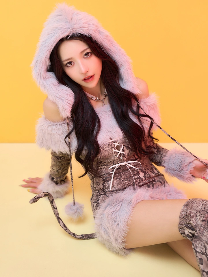 Fluffy Wild Party Snake Print Ver. フラッフィーワイルドパーティー パイソン柄 vcsot-250231-3 着用イメージ01
