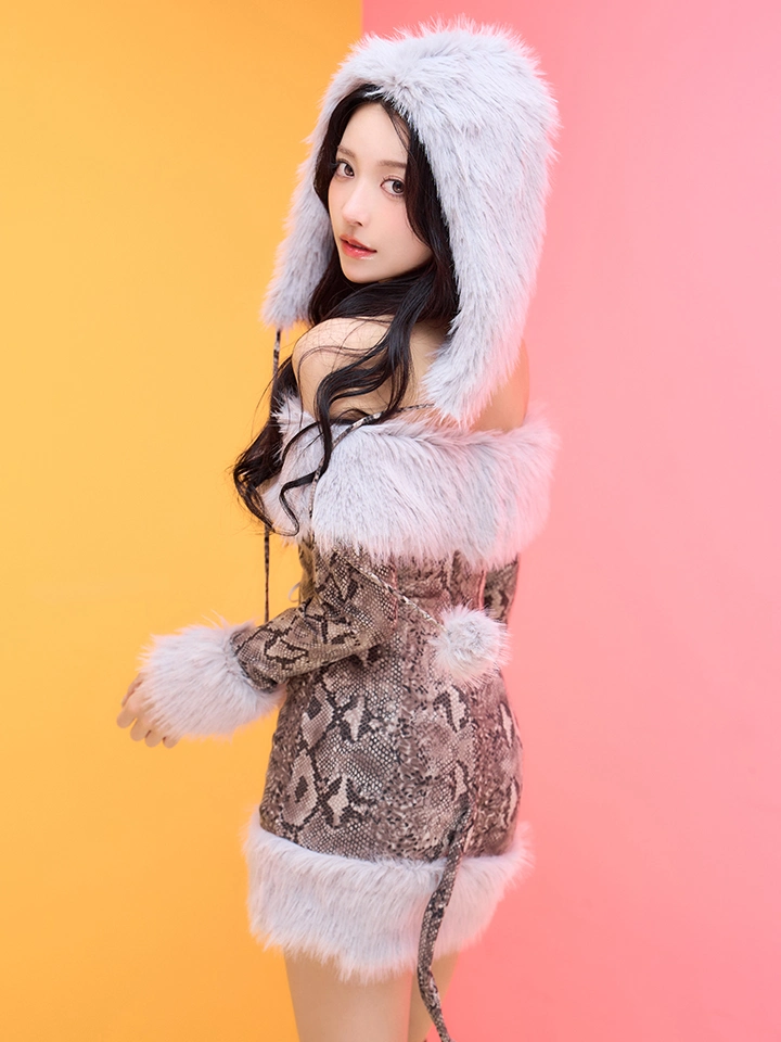 Fluffy Wild Party Snake Print Ver. フラッフィーワイルドパーティー パイソン柄 vcsot-250231-3 着用イメージ03