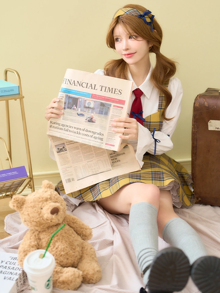 vanityME. 学校１のマドンナ Sofia style ネイビーチェック制服コスチューム セットアップ くま 座りイメージ vcsot-251215-1