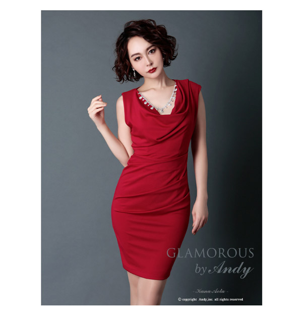 胸元隠しドレス特集