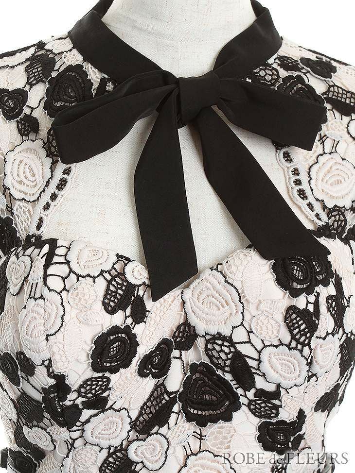 ROBE de FLEURS ブルー フラワー刺繍レースバイカラータイトミニドレス