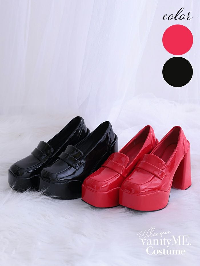 厚底エナメルローファー