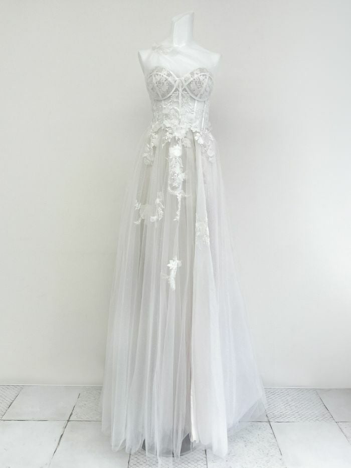 vanityME.couture. バニティミークチュール バースデードレス ワンショルダー フラワー ロングドレス ホワイト  vctr-la-2382-3