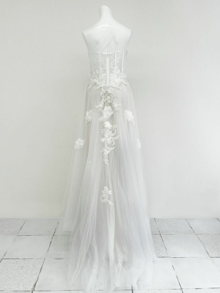 vanityME.couture. バニティミークチュール バースデードレス ワンショルダー フラワー ロングドレス ホワイト  vctr-la-2382-3