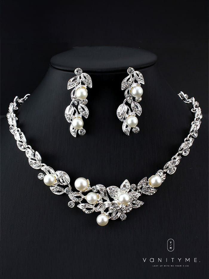 ネックレス＆ピアス シルバー