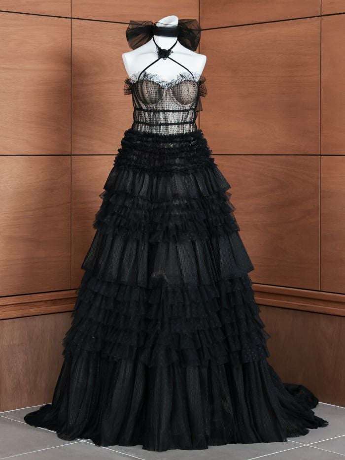 【2点セット】vanityME.couture. バニティミークチュール ドットチュール クロスホルターネック コサージュ付き プリンセス 姫 ロングドレス バースデードレス ブラック vctr-l-a1335