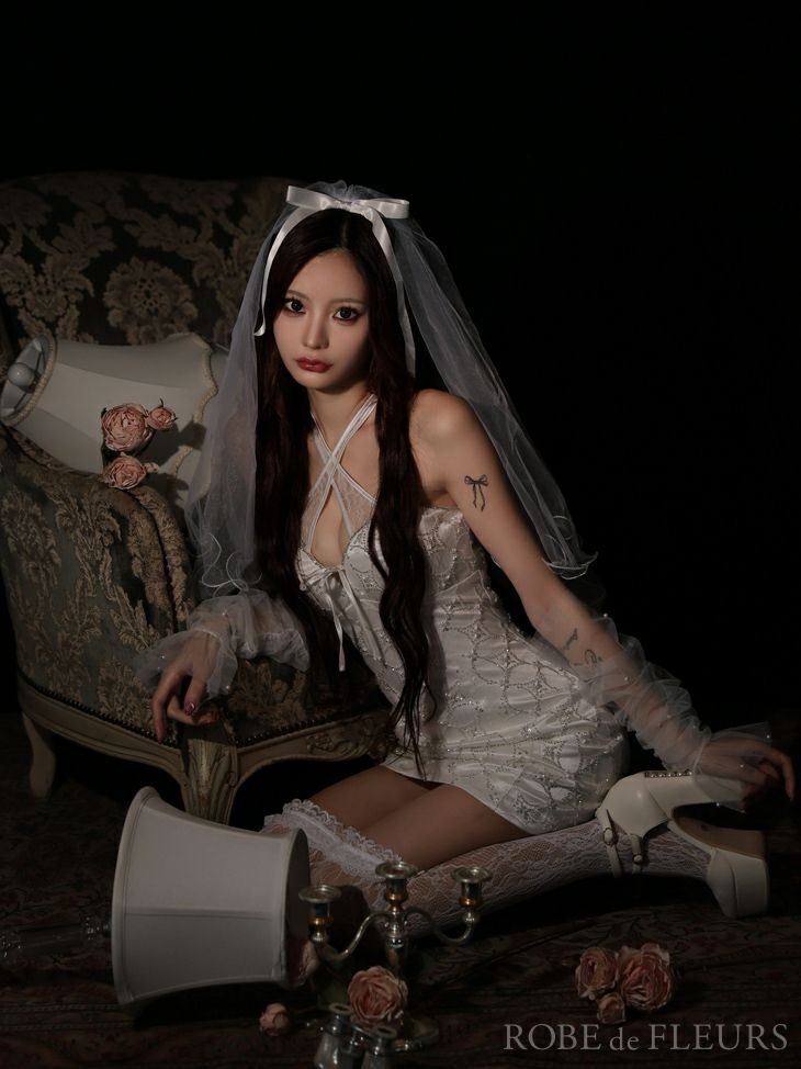 ROBE de FLEURS ローブドフルール サテンチュールリボンクロスネック