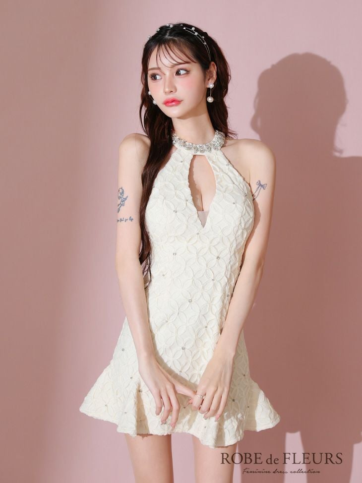ROBE de FLEURS ローブドフルール バストカットビジューネックフラワー