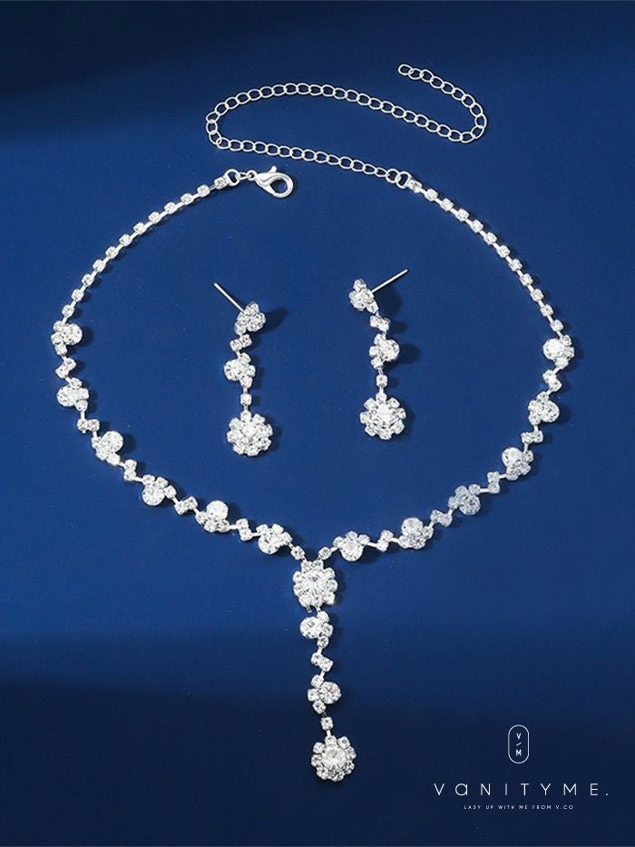 スノークリスタルビジューチャーム ネックレス＆ピアス シルバー