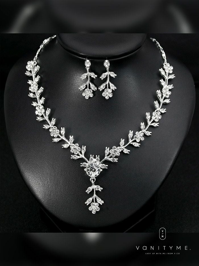 フラワーモチーフビジュー ネックレス＆ピアス シルバー ジュエリー vcsit-25030