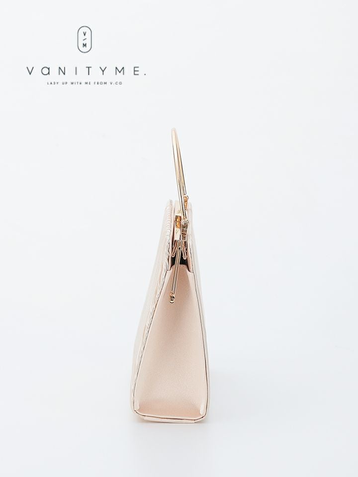 haremode ハレモード フォーマル プリーツ メタルハンド パーティーバッグ ベージュ・シルバー・ブラック vim-am-5073