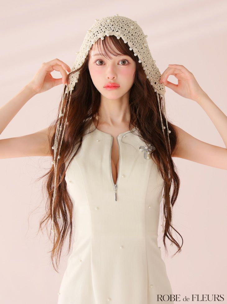 ROBE de FLEURS ローブドフルール リボンビジューノースリーブ