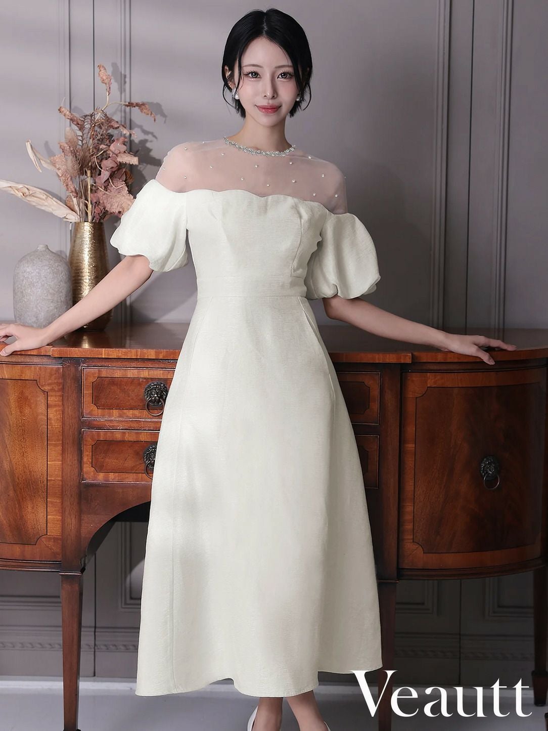 美品♡Veautt ヴュート パフスリーブ Aライン ロングドレス キャバドレス Veautt ヴュート パフスリーブレースビジューAラインフレアミディアム