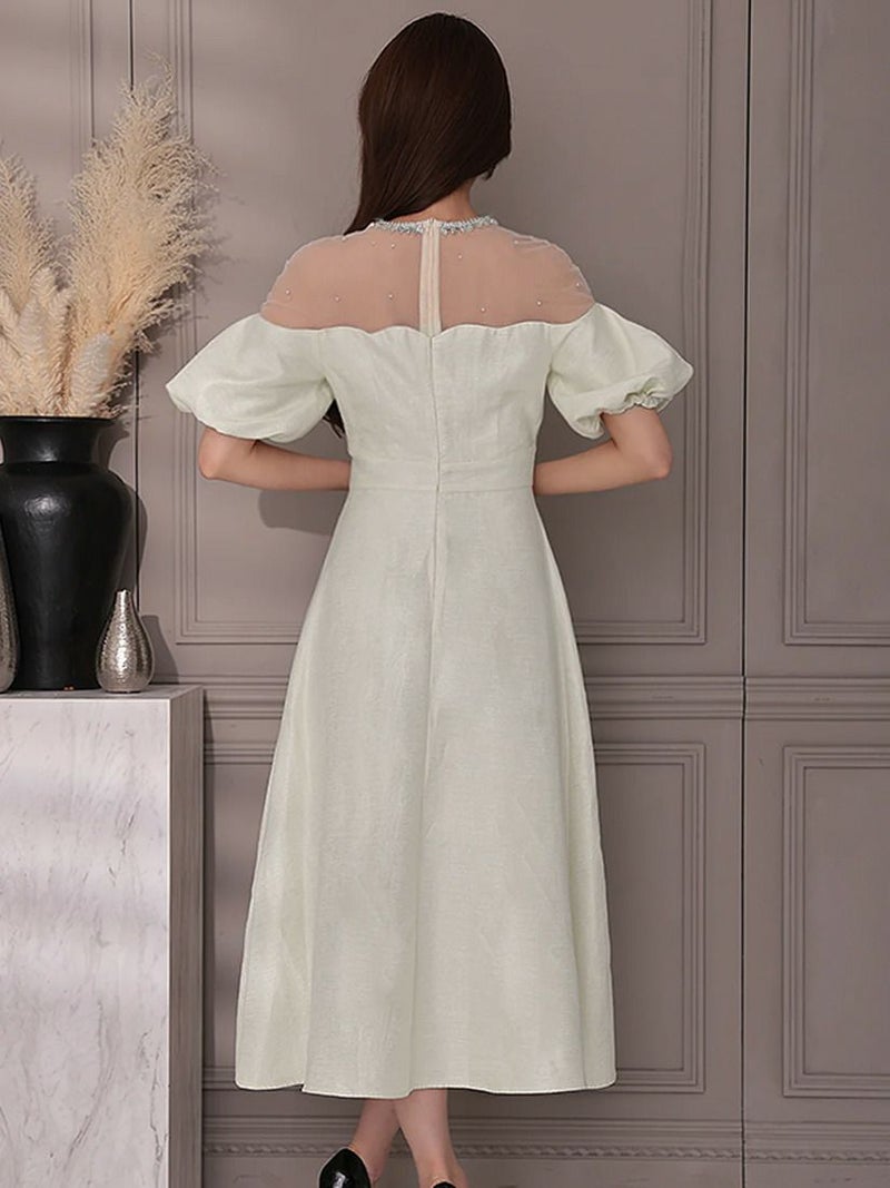 Veautt ヴュート パフスリーブレースビジューAラインフレアミディアムドレス vt082522