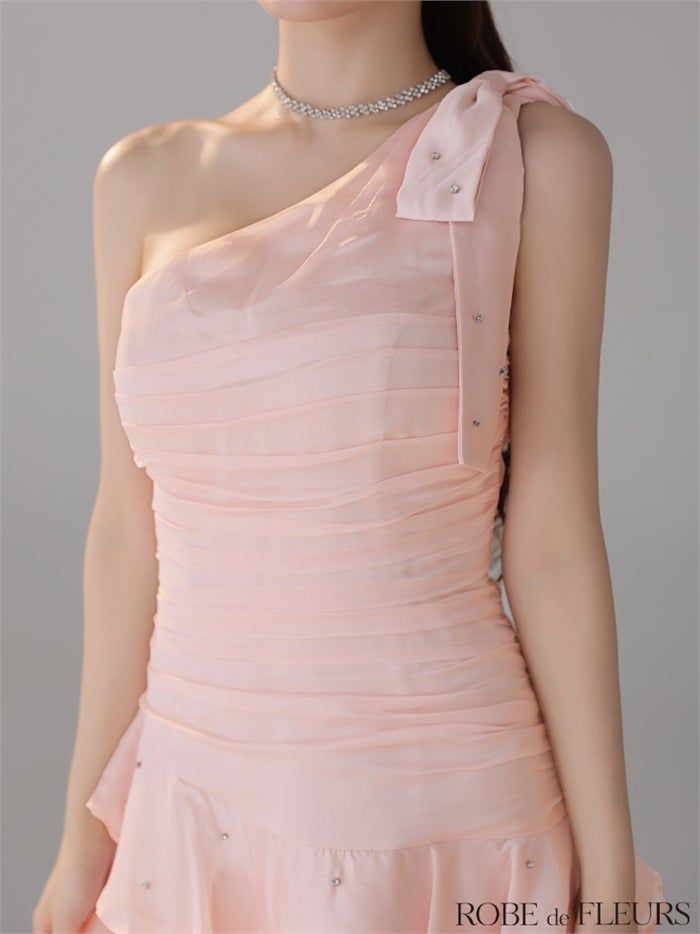 ROBE de FLEURS ローブドフルール 【XSサイズあり】サテンワンショルダーリボンティアードフレアミニキャバドレス fm4322-c