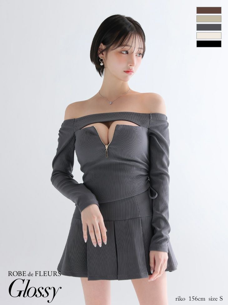 Glossy ローブドフルールグロッシー 【XSサイズあり】オフショルダーロングスリーブバストカットフレアミニキャバドレス gl4138