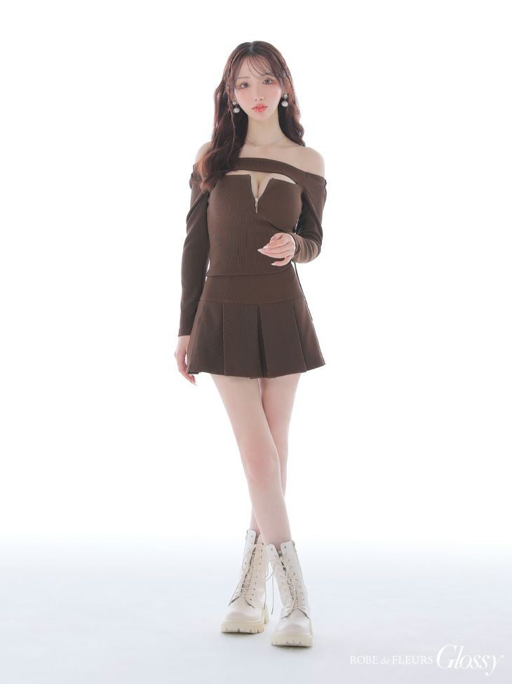 Glossy ローブドフルールグロッシー 【XSサイズあり】オフショルダーロングスリーブバストカットフレアミニキャバドレス gl4138-c