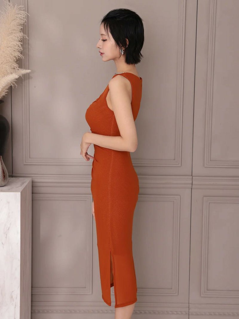 Veautt ヴュート アシンメトリーデコルテカットビジューチェーンシアータイトミディアムドレス vt022523-ks