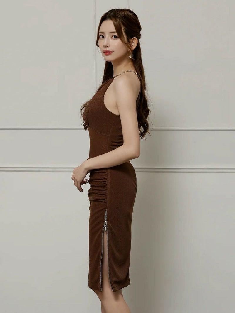 Veautt ヴュート ホルターネックフロントシアーデザインビジューチェーンタイトミディアムドレス vt082526-ks