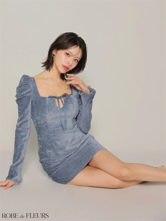 ROBE de FLEURS ローブドフルール 【XSサイズあり】ストーン付きベロアバックオープンタイトミニキャバドレス