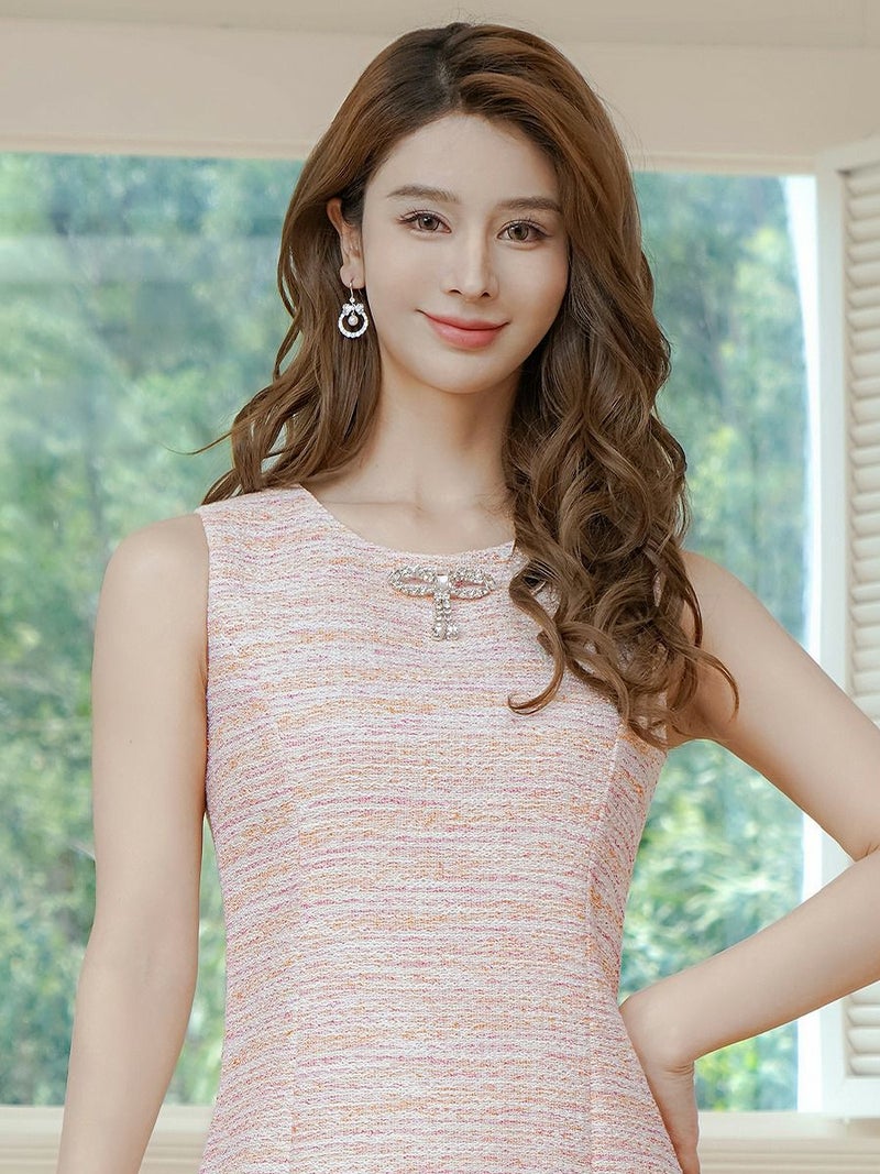 ERUKEI エルケイ ノースリーブ・ビジューブローチ・ツイード・金糸・裾プリーツ・Aライン・ミニドレス・ワンピース ek-c2822