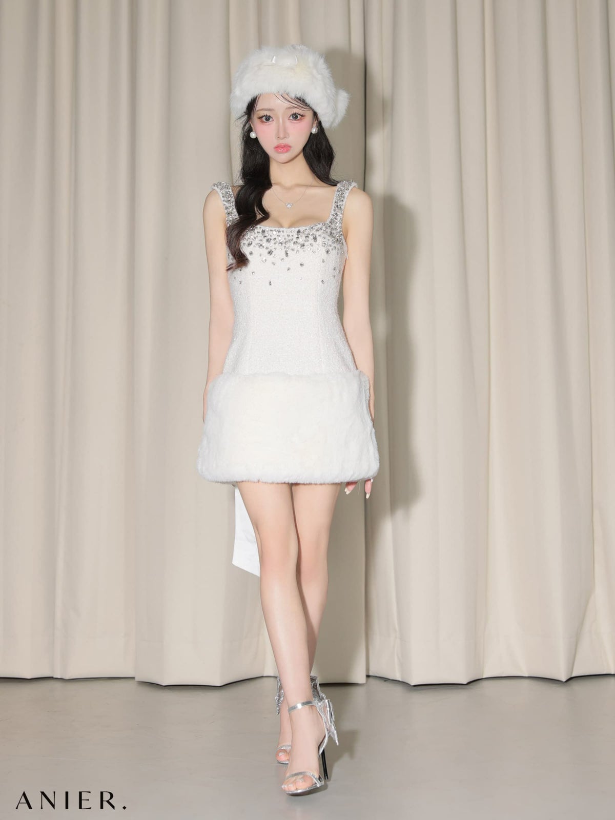  ROBE de FLEURS anier.ROBE ローブドフルール アニエルローブ 【XSサイズあり】Big Ribbon Jeweled Fur Santa fm-anier4610-c
