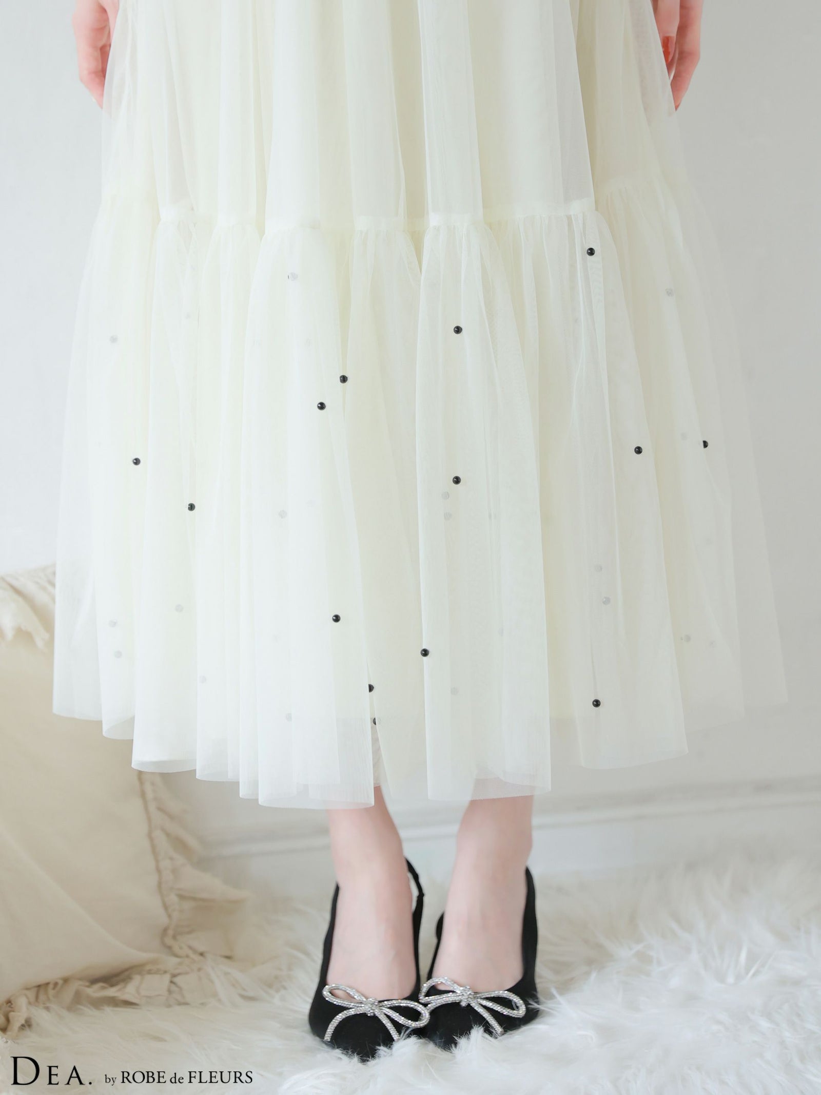 ROBE de FLEURS ローブドフルール 【XSサイズあり】 ドットパールリボン チュールフレアロングキャバドレス fm4335