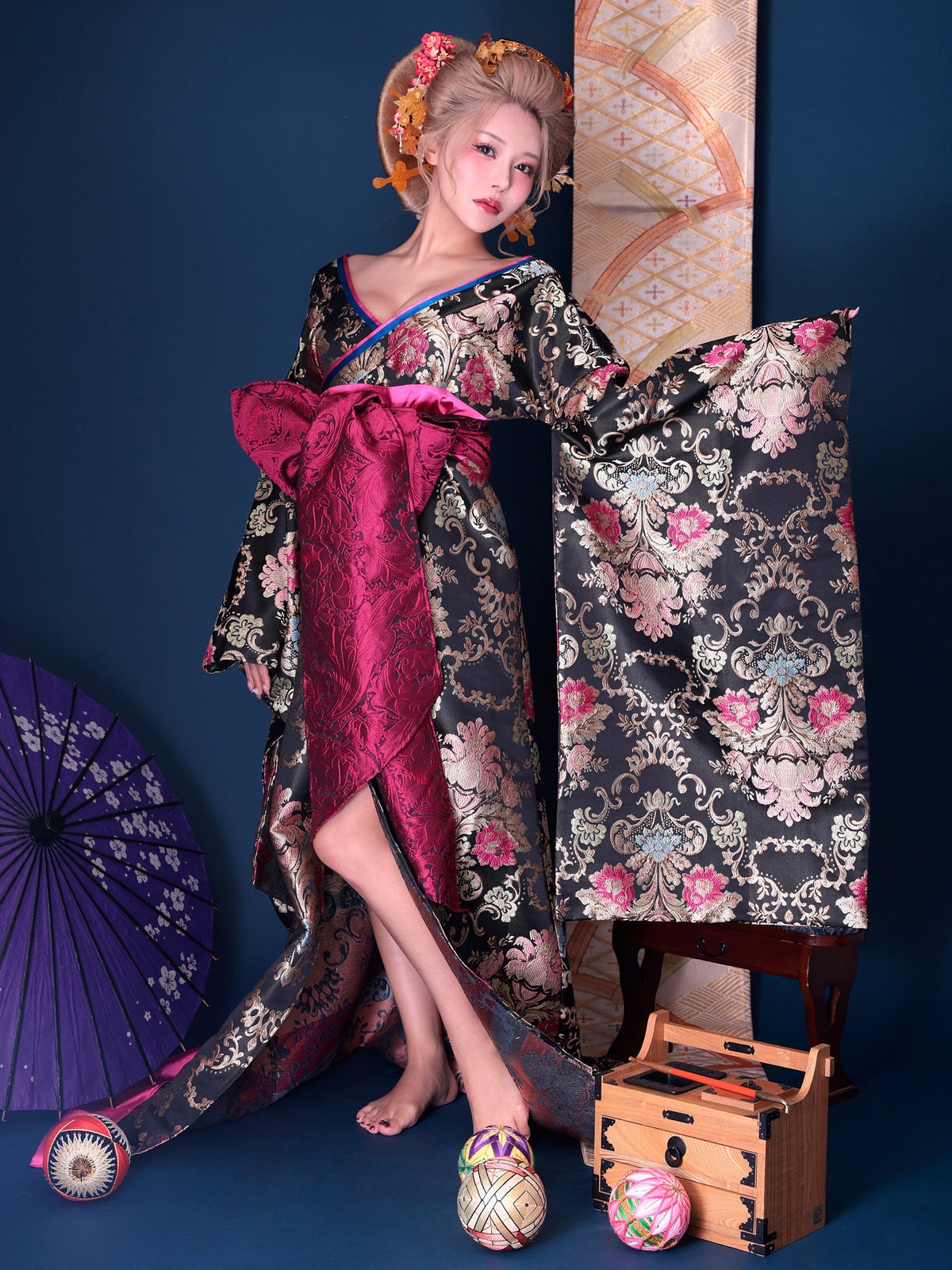 【Sサイズ：10月中旬頃入荷予定】【2点セット】花魁 大奥 コスプレ 大奥#3 菖蒲 AYAME 黒×金 和柄 本格和装 着物 花魁ドレス｜ vcsot-250673-ac