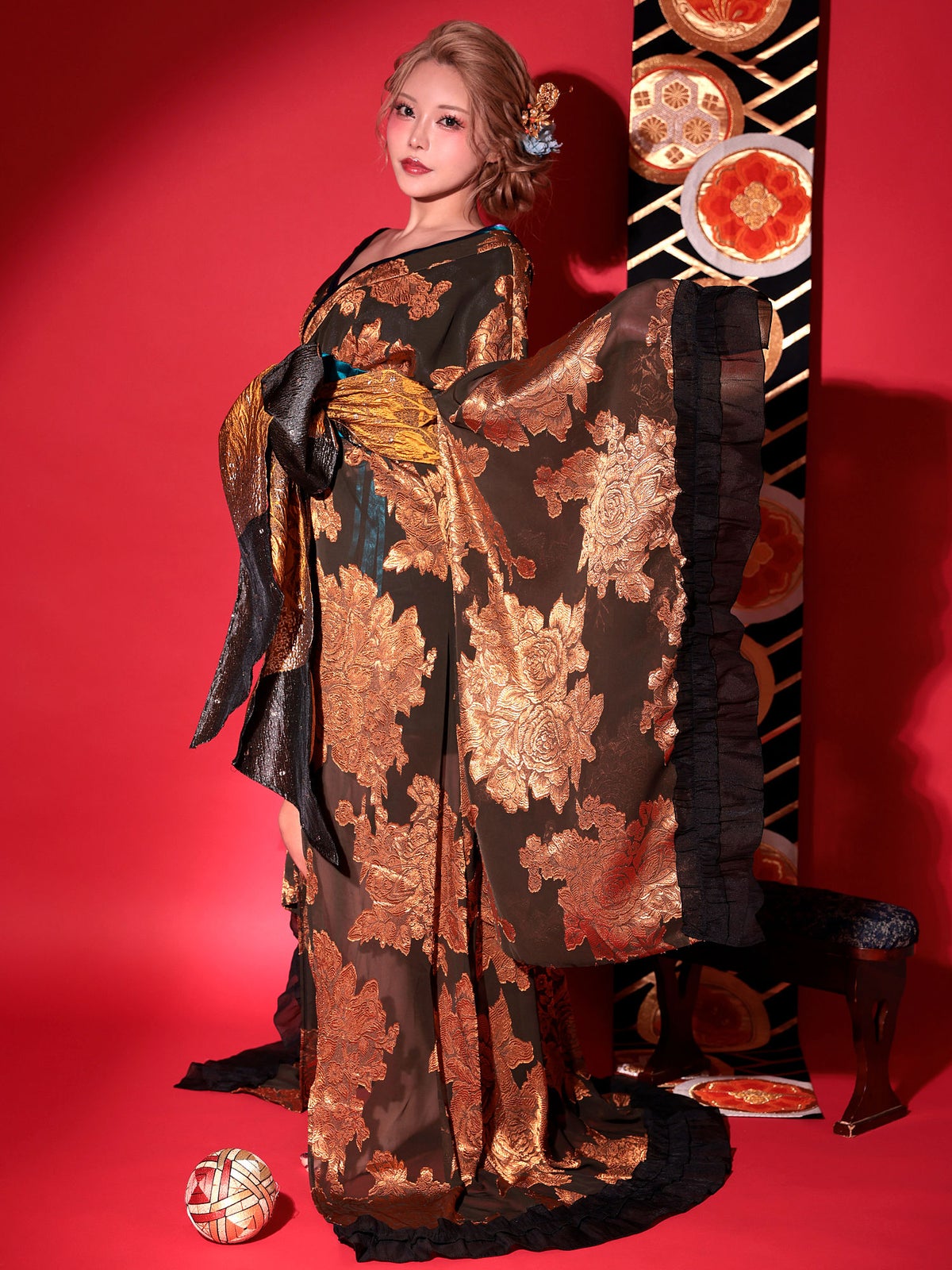 【2点セット】花魁 大奥 コスプレ 金箔牡丹 黒×金 和柄 本格和装 着物 花魁ドレス｜vcsot-250756-1