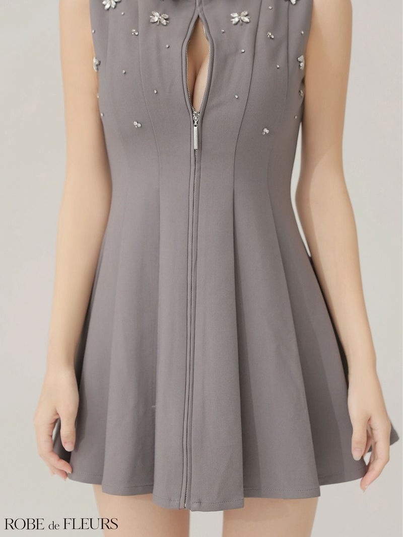 ROBE de FLEURS ローブドフルール 【XS～Lサイズあり】襟付きノースリーブフレアミニキャバドレス fm4156