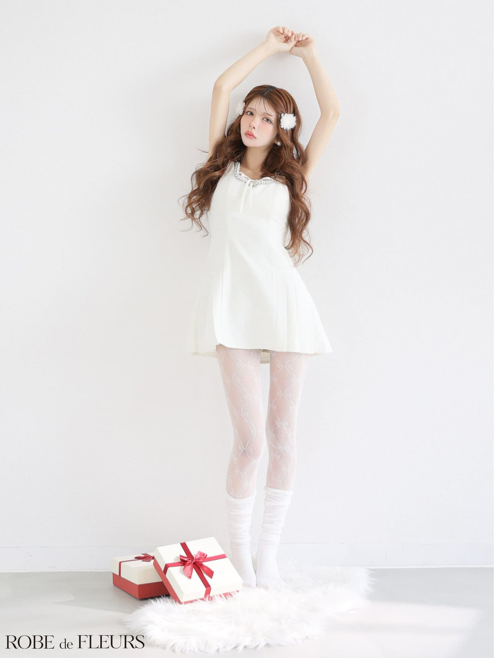 ROBE de FLEURS ローブドフルール 【XSサイズあり】ラメツイードビジューラインミニキャバドレス fm4631-c