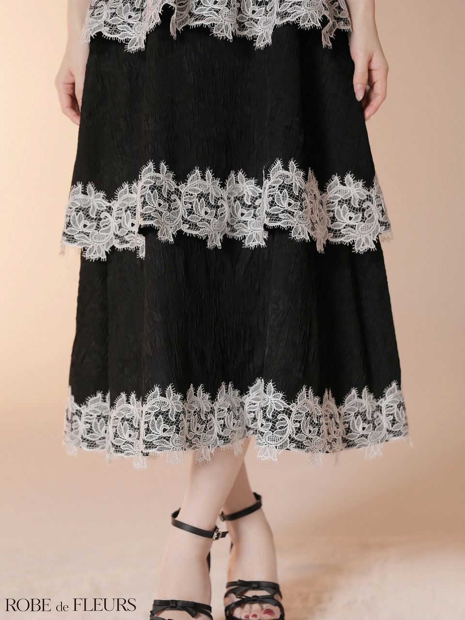 ROBE de FLEURS ローブドフルール 【Lサイズあり】 ジャガードレースティアードロングキャバドレス fm3487