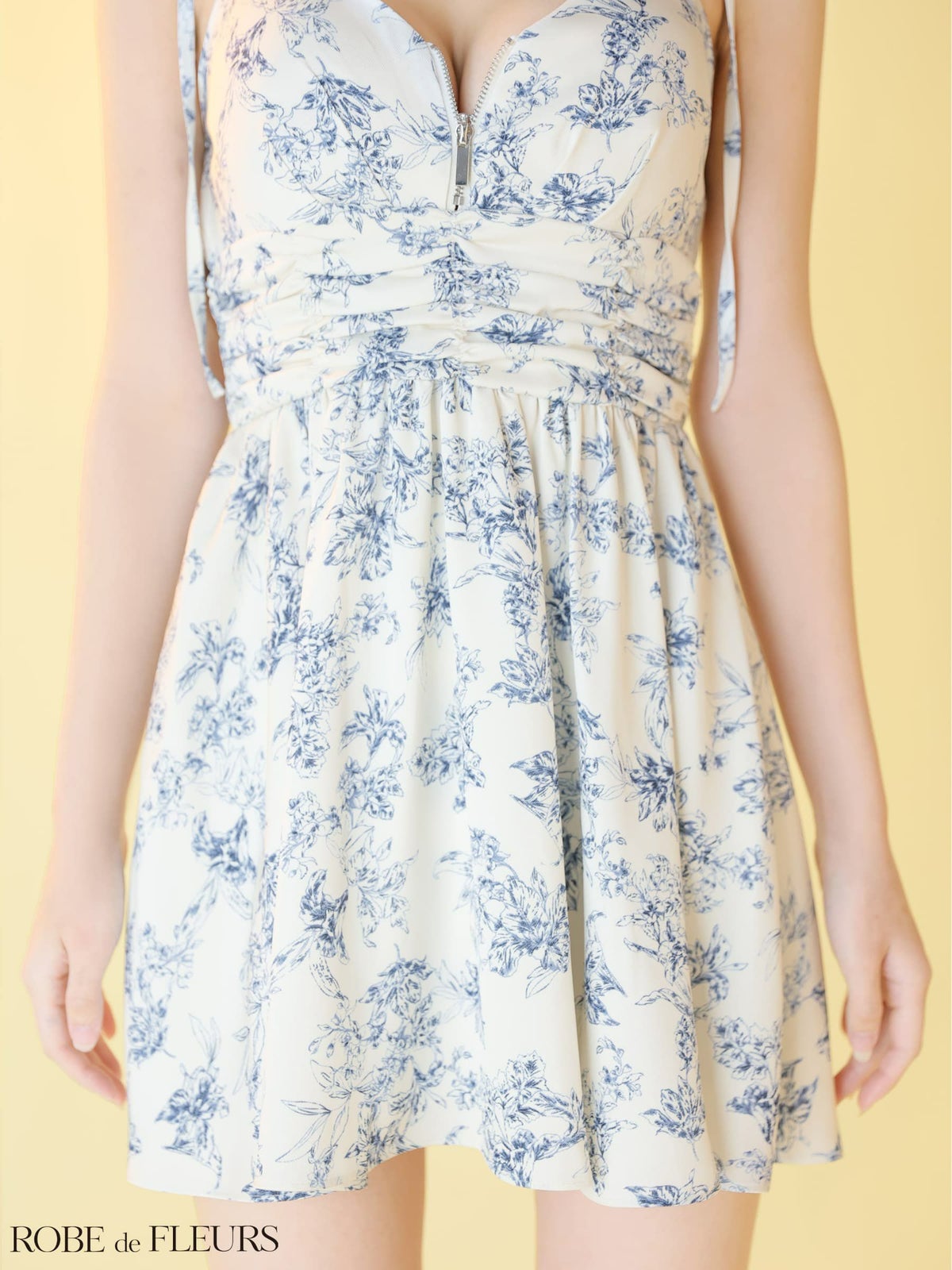 ROBE de FLEURS ローブドフルール 【XSサイズあり】 クラシカルフラワーフレアミニキャバドレス fm4623-c