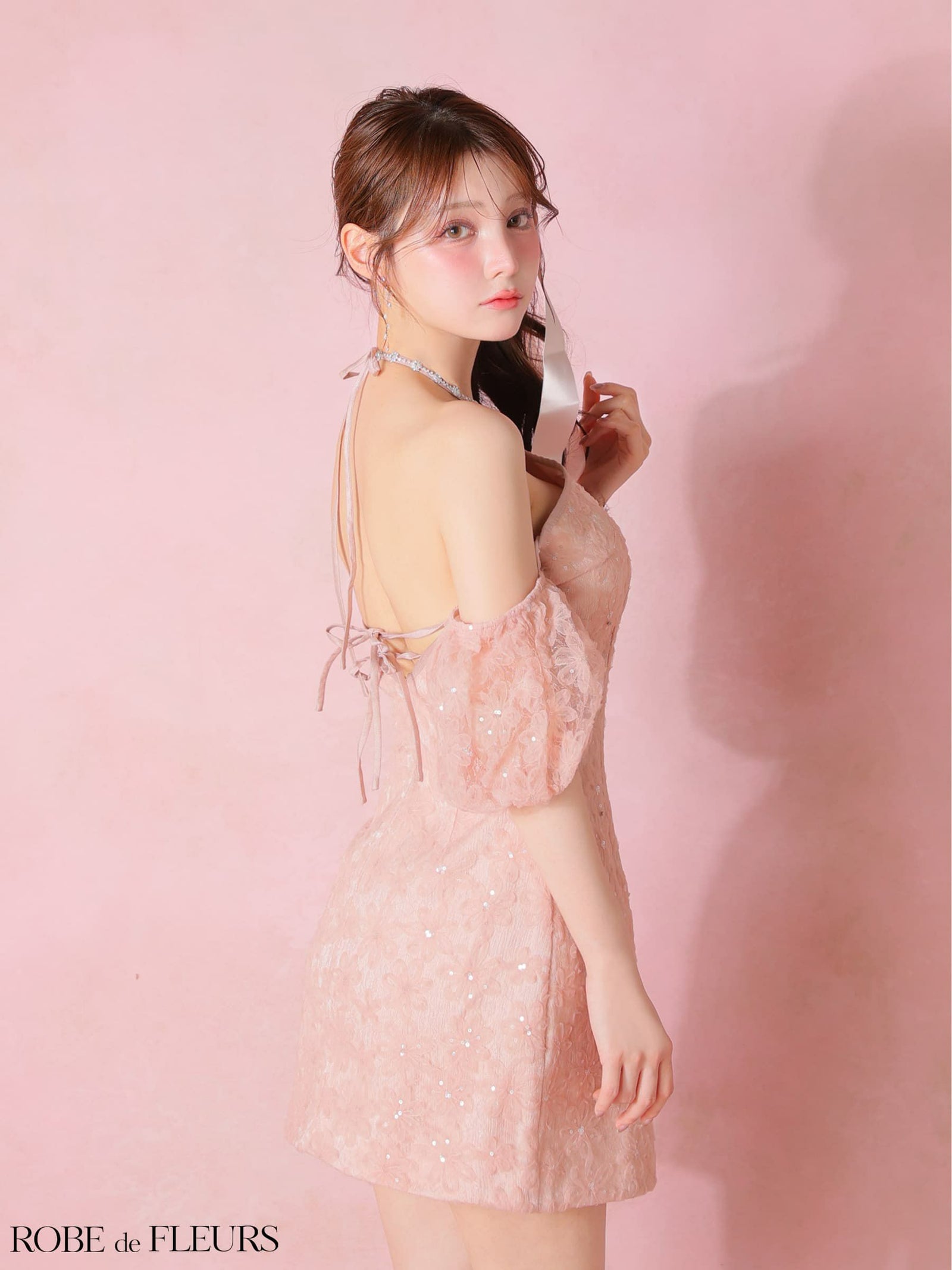 ROBE de FLEURS ローブドフルール 【XSサイズあり】 フラワーレースラメチュールホルタータイトミニキャバドレス fm4404-c