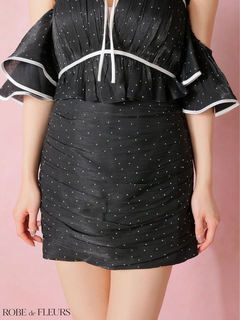 ROBE de FLEURS ローブドフルール 【XSサイズあり】 ドットラメシフォンオフショルセットアップミニキャバドレス fm4347