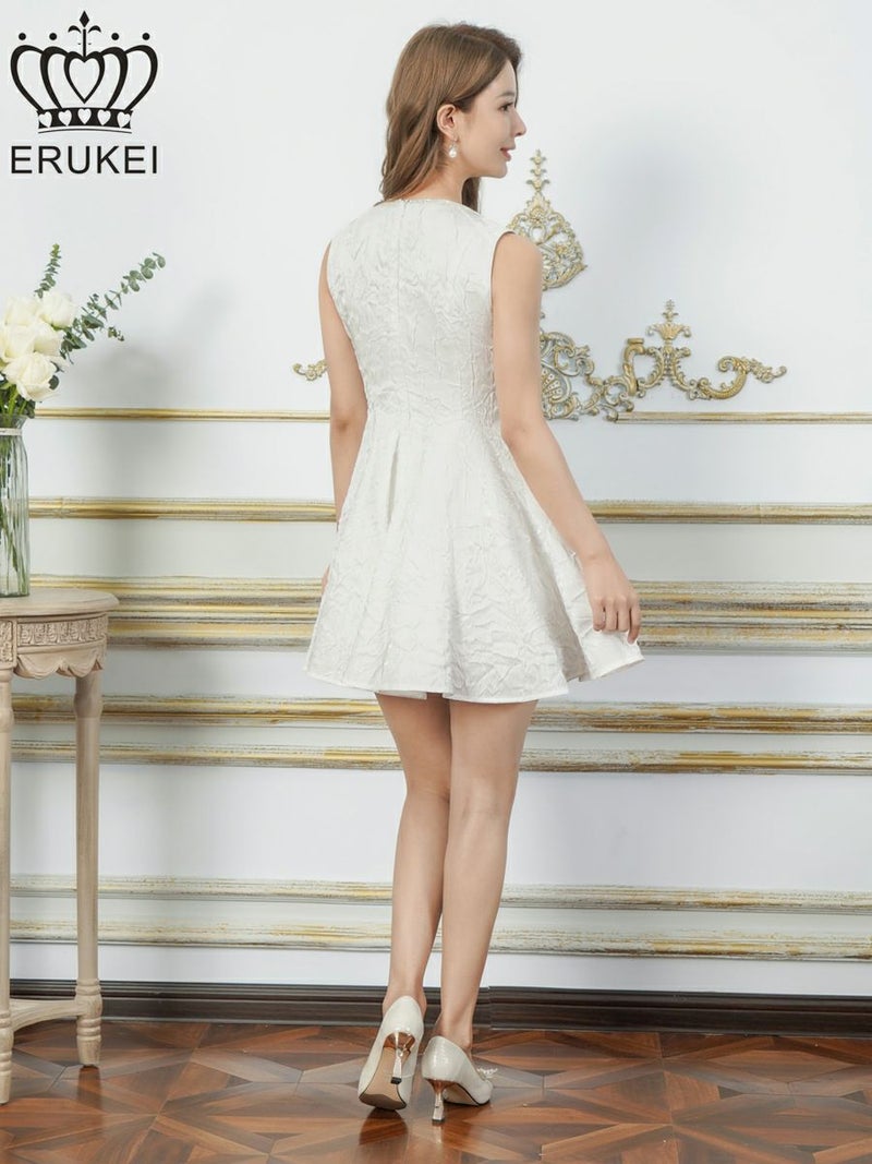 ERUKEI エルケイ ワンカラー・シャイニーサテン・シワ加工・ネックビジュー・シンプル・ノースリーブ・フレア・Aライン・ミニドレス・ワンピース ek-e25195