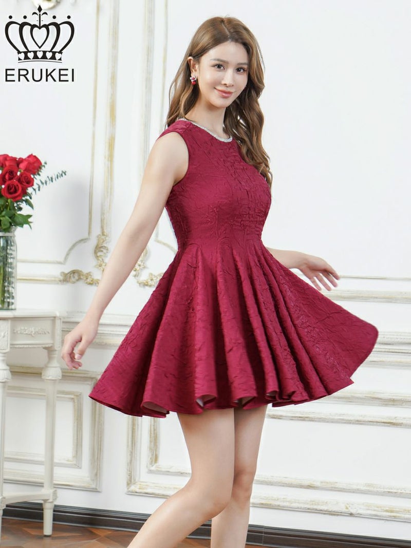 ERUKEI エルケイ ワンカラー・シャイニーサテン・シワ加工・ネックビジュー・シンプル・ノースリーブ・フレア・Aライン・ミニドレス・ワンピース ek-e25195