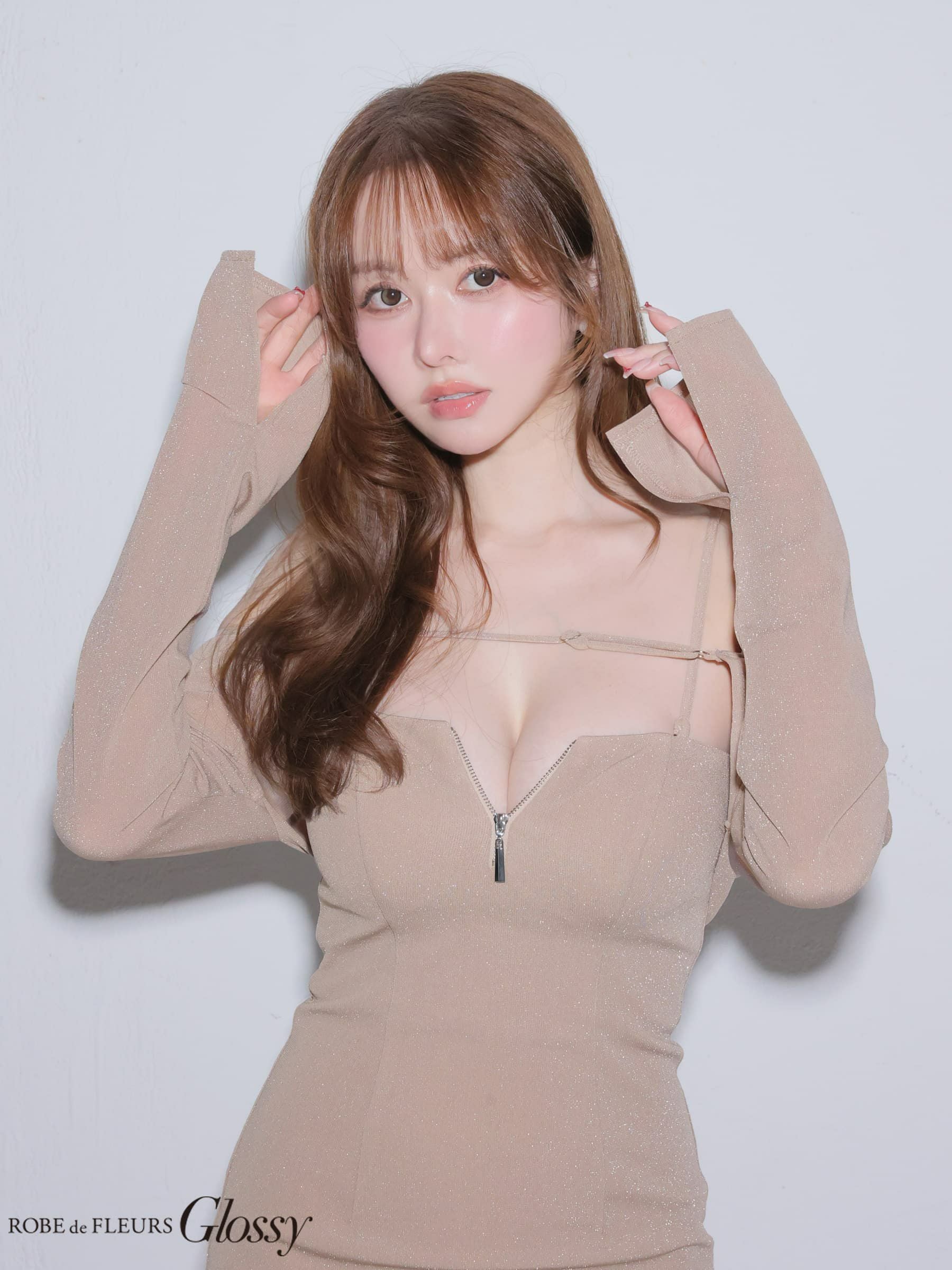 8月下旬頃入荷予定】Glossy ローブドフルールグロッシー 【XSサイズ