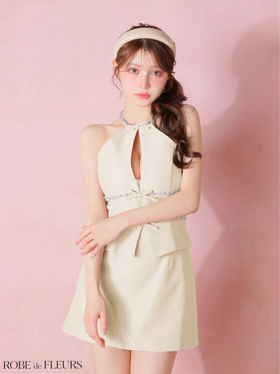 ROBE de FLEURS ローブドフルール 【XSサイズあり】ラメツイルビジューリボンホルターネックセットアップミニキャバドレス fm4343