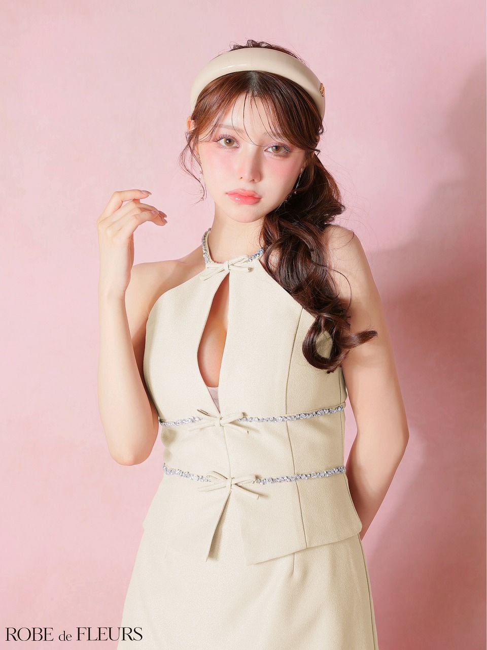ROBE de FLEURS ローブドフルール 【XSサイズあり】ラメツイルビジューリボンホルターネックセットアップミニキャバドレス fm4343