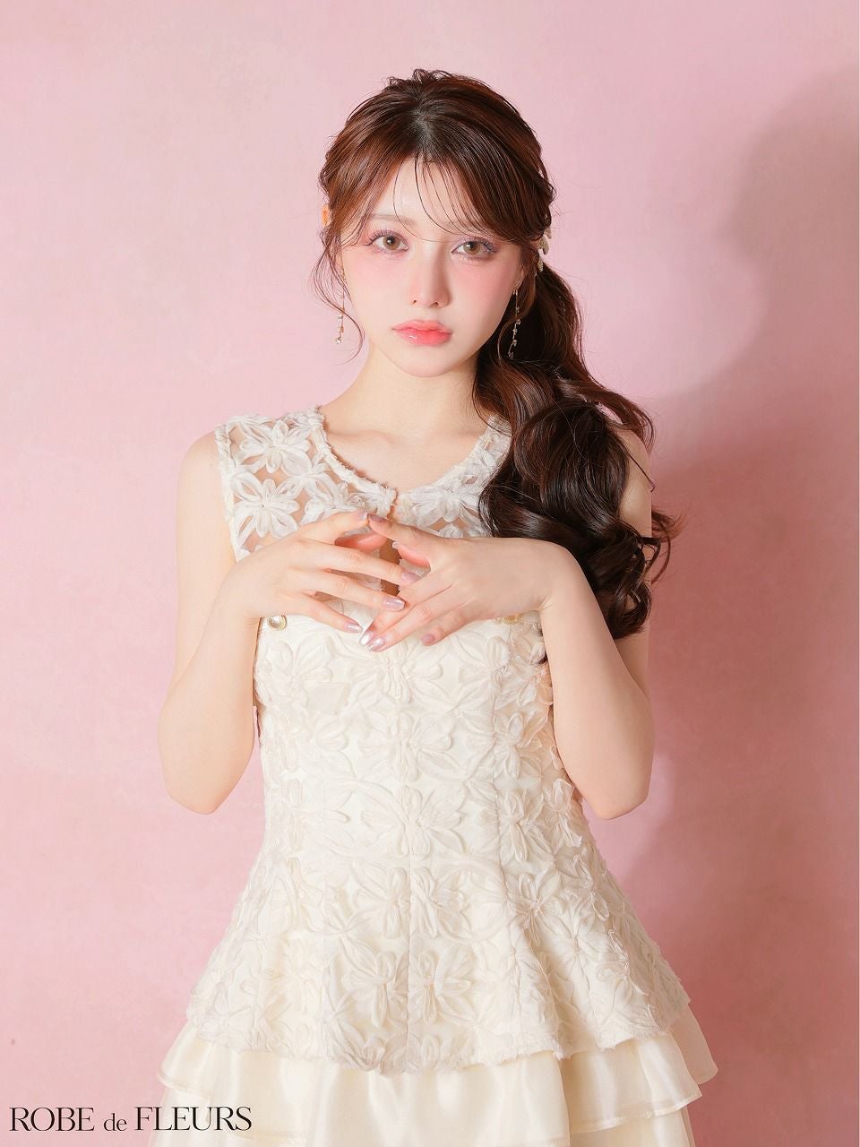 ROBE de FLEURS ローブドフルール 【XSサイズあり】フラワーレースティアードペプラムセットアップミニキャバドレス fm4327