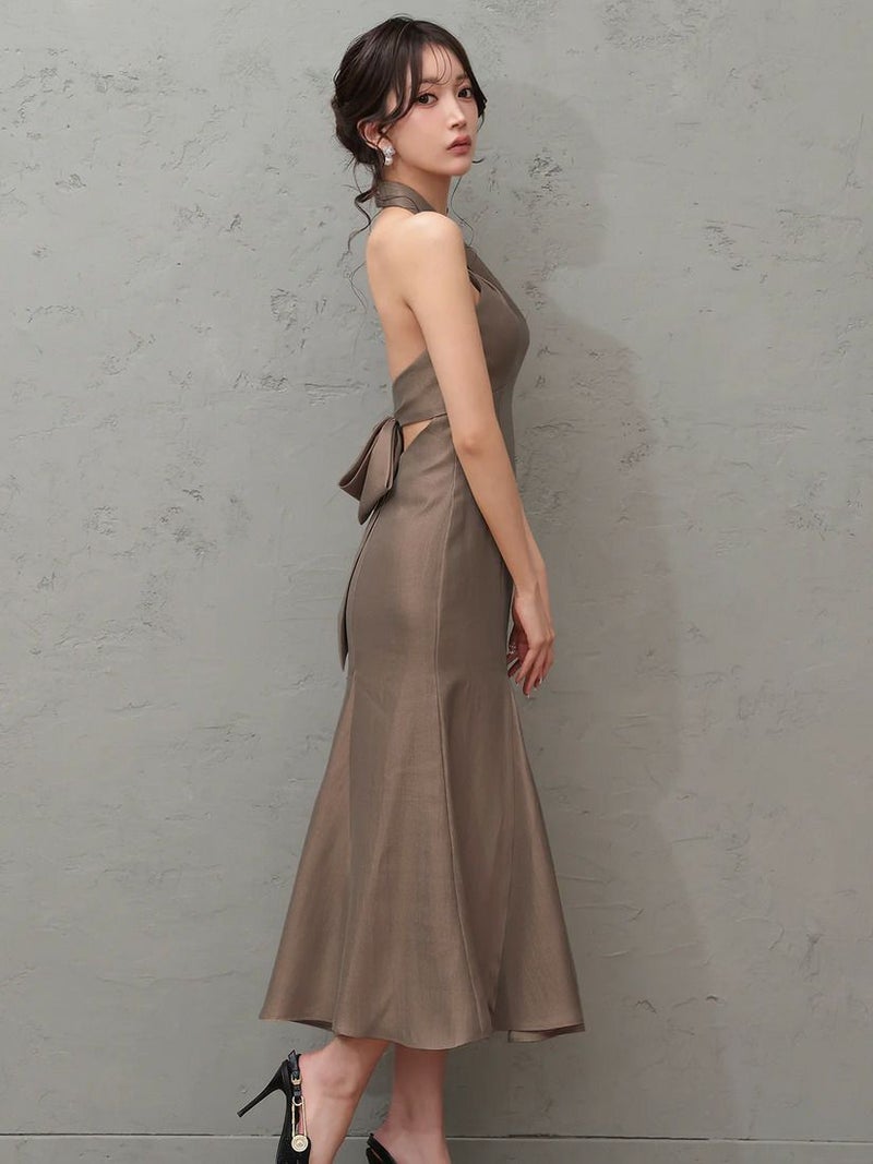 Veautt ヴュート フロントクロスデザインバックオープンリボンマーメードフレアミディアムロングドレス vt082606