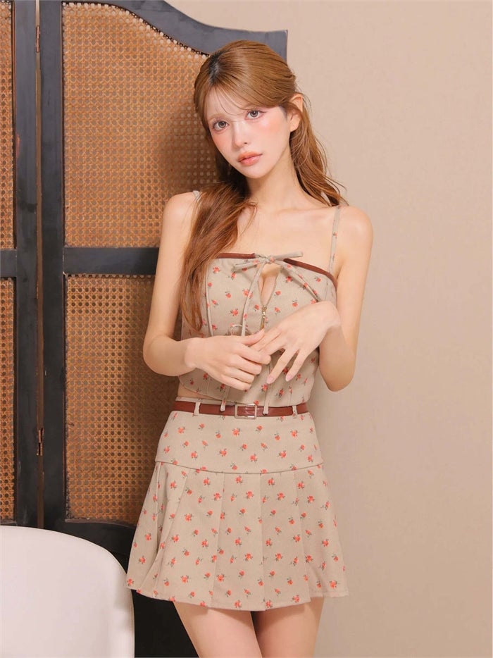 ROBE de FLEURS ローブドフルール 【XSサイズあり】小花柄レザーパイピングプリーツセットアップミニキャバドレス fm4355-c