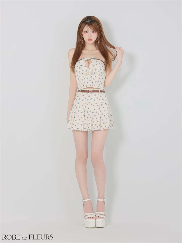 ROBE de FLEURS ローブドフルール 【XSサイズあり】小花柄レザーパイピングプリーツセットアップミニキャバドレス fm4355-c
