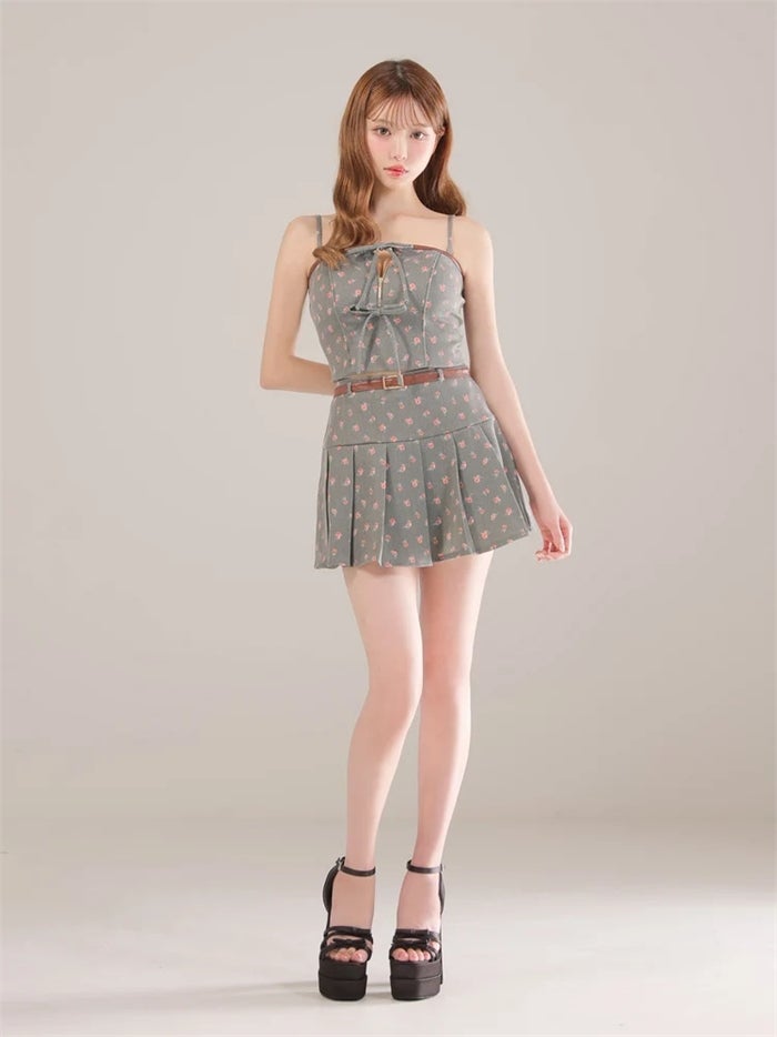 ROBE de FLEURS ローブドフルール 【XSサイズあり】小花柄レザーパイピングプリーツセットアップミニキャバドレス fm4355-c