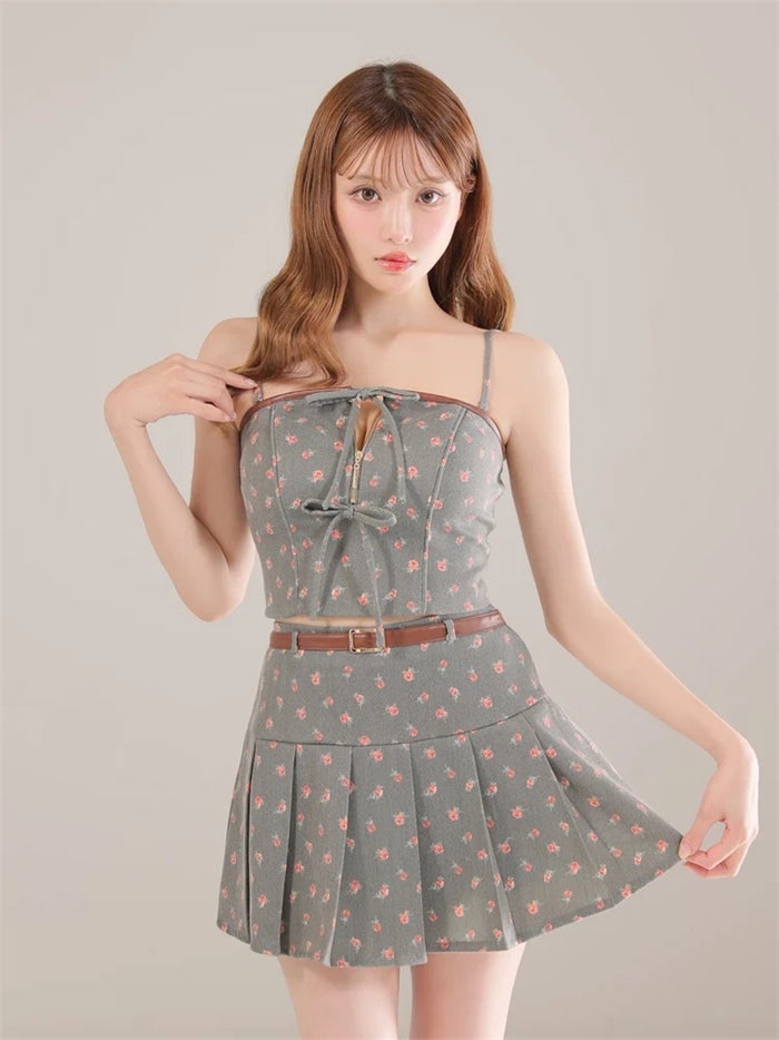 ROBE de FLEURS ローブドフルール 【XSサイズあり】小花柄レザーパイピングプリーツセットアップミニキャバドレス fm4355-c