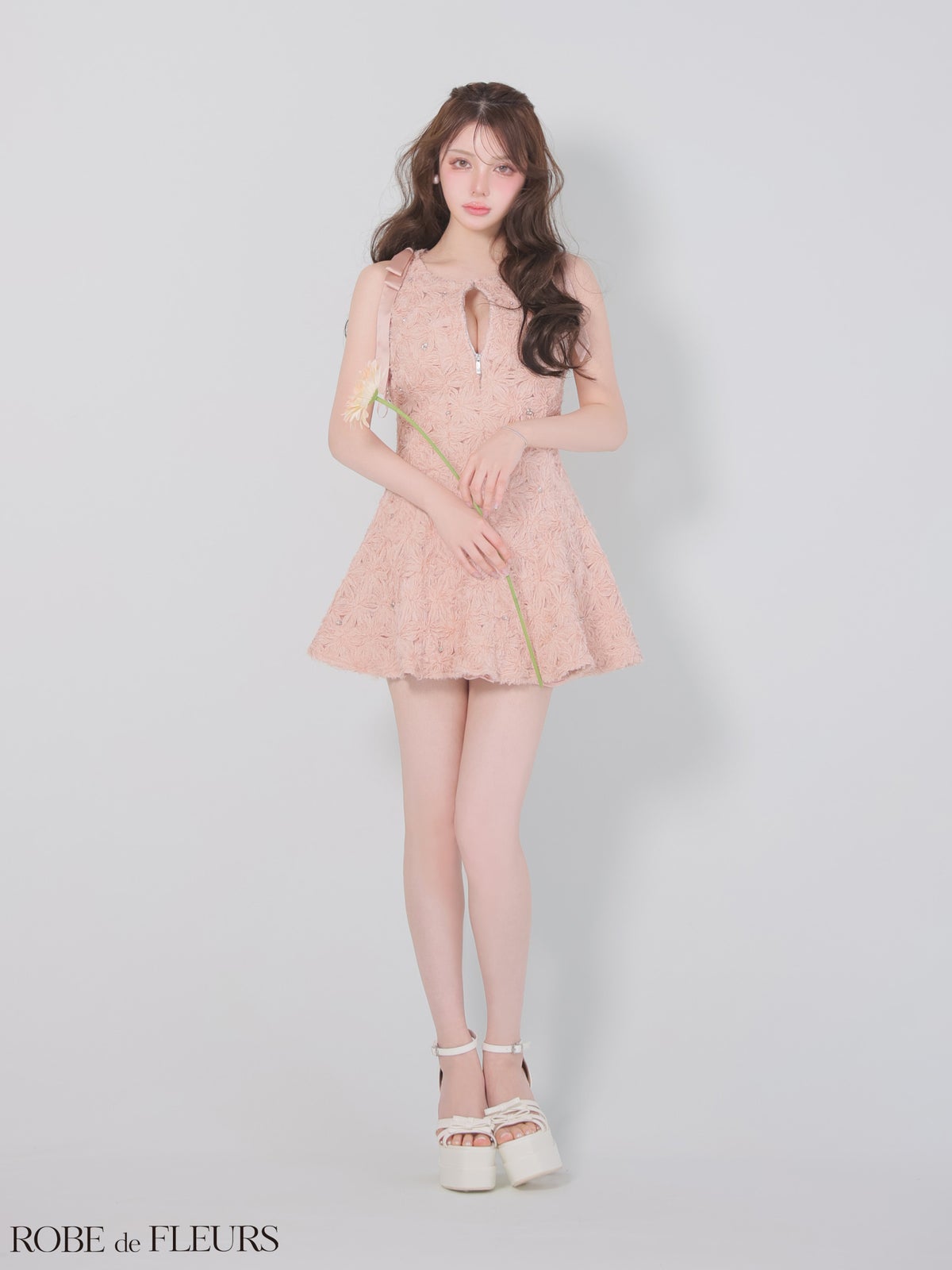 ROBE de FLEURS ローブドフルール 【XS～Lサイズあり】 フラッフィーフラワービジューミニキャバドレス fm4360
