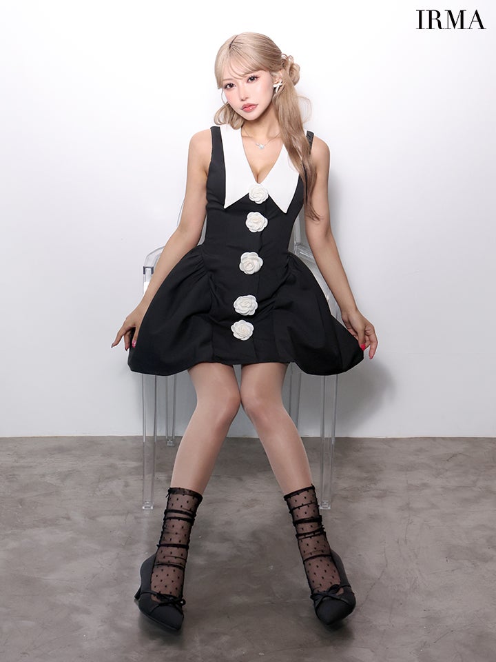 IRMA イルマ 襟付き/ドッキング/コサージュボタン/バイカラー/バルーンスカート/フレア ミニドレス ワンピース ir61071