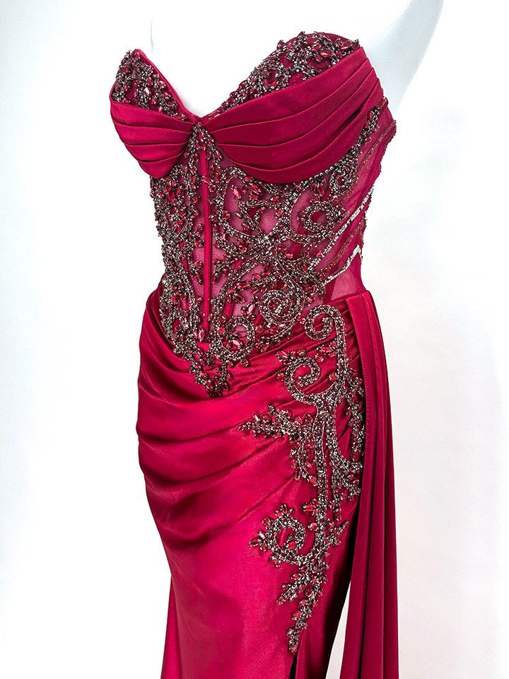 vanityME.couture.バニティーミークチュール ラグジュアリービジュー シャイニーサテン メッシュ ショール付き スリット入り バースデードレス ロングドレス ディープレッド vctr-l-kv1131-2