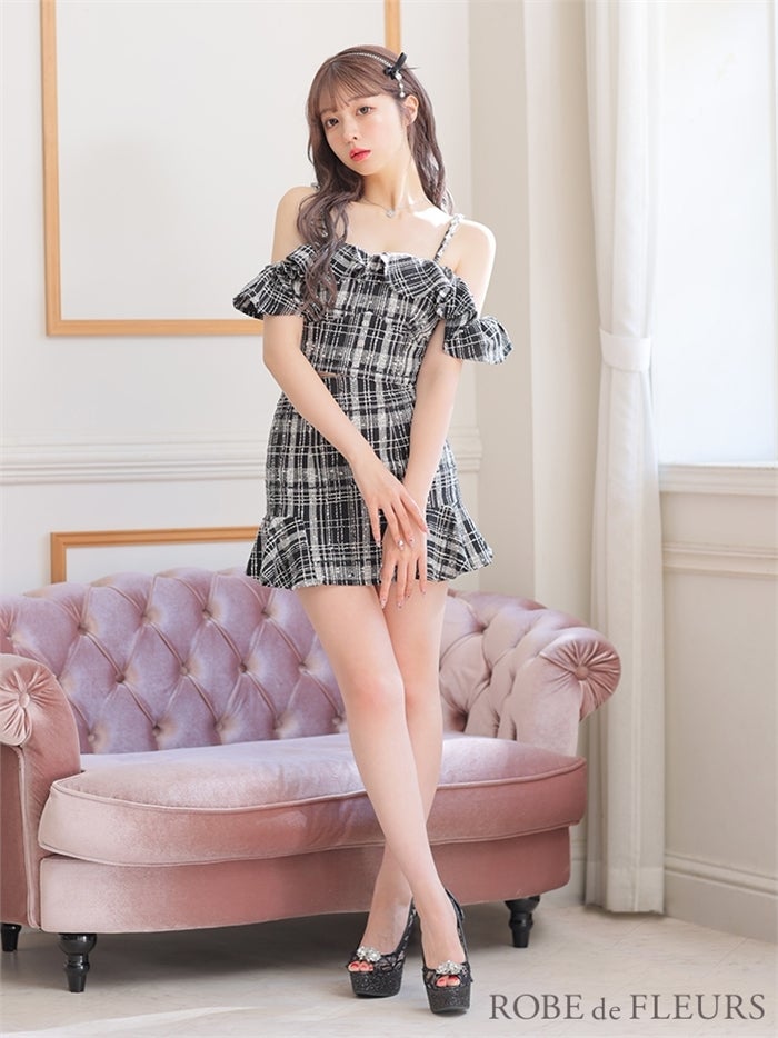 【ROBE de FLEURS SALE】ROBE de FLEURS ローブドフルール 【XSサイズあり】フリルオフショルダーツイードセットアップキャバドレス fm3212-s26